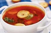 Холодный суп из томатного сока с брынзой