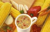 Картофельный суп с кукурузой и крапивой