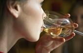 Высокие налоги на спиртное снижают смертность от алкоголизма