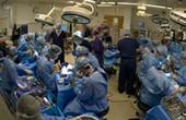 В США успешно проведена первая в стране операция по пересадке обеих рук