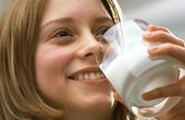Молоко признано вредным для мозговой деятельности