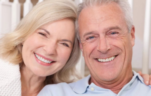 Имплантация для восстановления зубов у возрастных пациентов