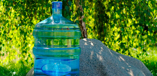 Питьевая вода в бутылях